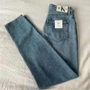 Calvin Klein “Mom” Jeans in Light Wash
